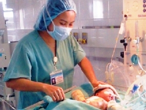 1 ca bệnh hiếm gặp trên thế giới muốn chữa tại VN